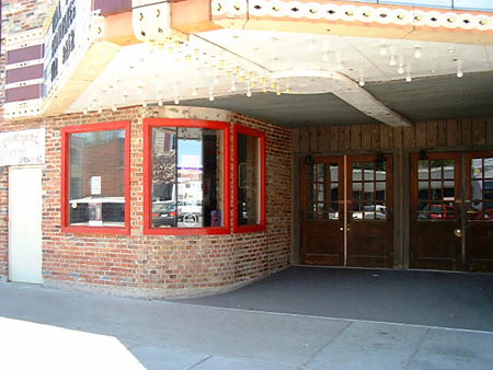 Boyne Cinema - Entrance (newer photo)